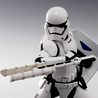 Columna "S.H.Figuarts First Order Stormtrooper (Shield and Baton Set)" revisión de muestra.