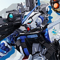 Special Site The third Astray, Blue Frame, is equipped with a large-volume full weapon and appears in METAL BUILD!