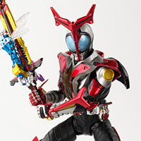 S.H.Figuarts（真骨彫製法） 仮面ライダーカブト ハイパーフォーム