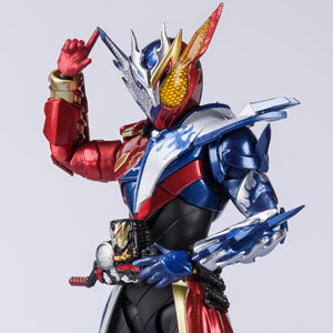 S.H.Figuarts 仮面ライダービルド クローズビルドフォーム