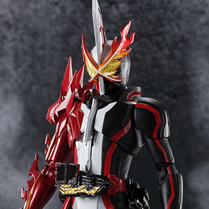 S.H.Figuarts 仮面ライダーセイバー ブレイブドラゴン