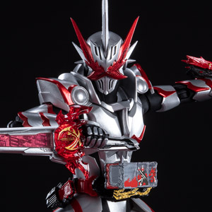 S.H.Figuarts 仮面ライダーセイバー ドラゴニックナイト