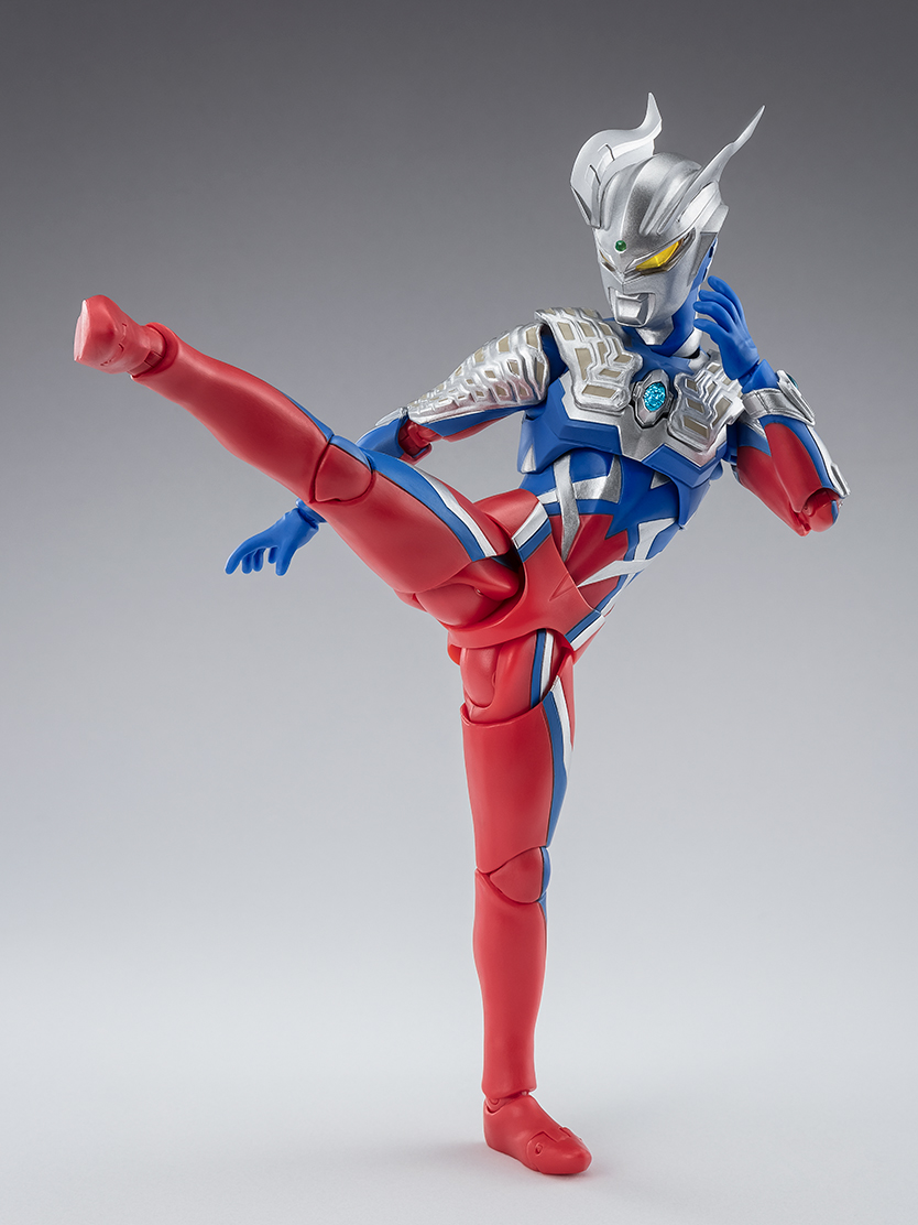 ULTRAMAN ZERO LA PELÍCULA ¡Super Batalla! S.H.Figuarts ULTRAMAN ZERO Ultraman Belial Galactic Empire Figures , ( New Generation Stars Ver.)