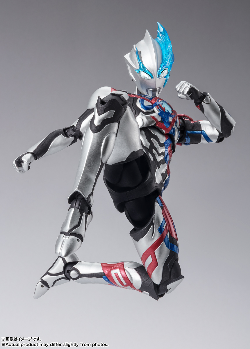 Images from "S.H.Figuarts ULTRAMAN BLAZAR