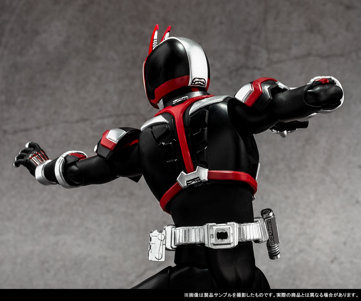 STANDING BY COMPLETE――8月26日発売予定「S.H.Figuarts（真骨彫製法） 仮面ライダーファイズ」製品サンプル紹介