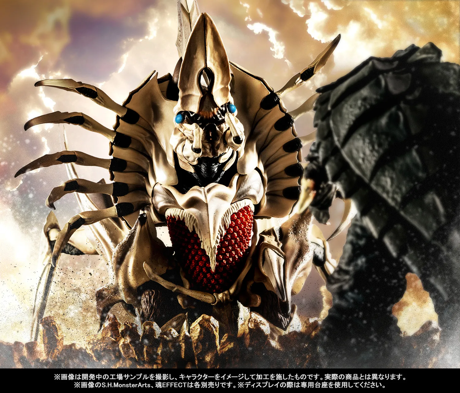 シリーズ史上最大級の衝撃！魂ウェブ商店4月27日受注締め切り「S.H.MonsterArts レギオン」工場サンプル撮りおろし×企画担当解説