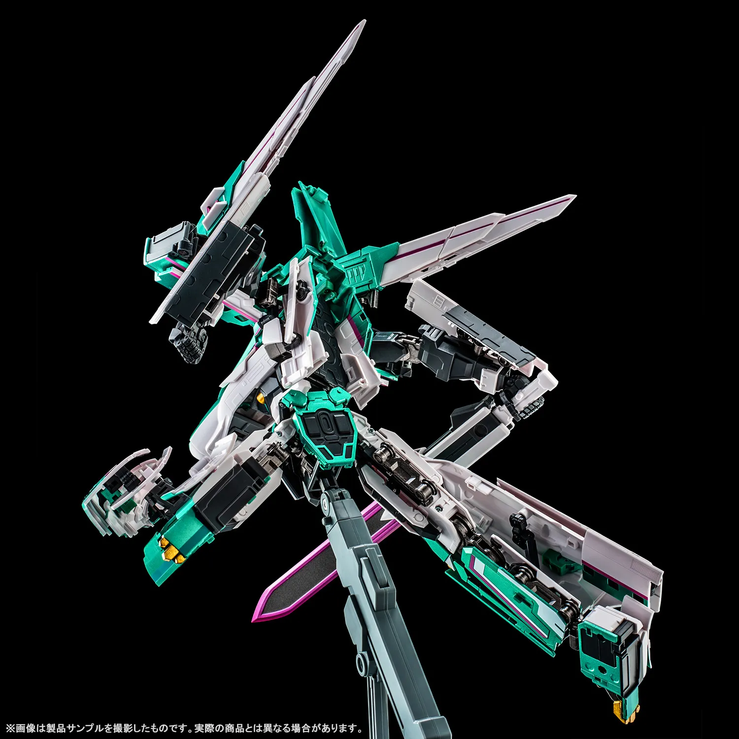 【前編/基本仕様解説】11/14（金）超合金魂で出発進行！「GX-115 新幹線変形ロボ シンカリオン Ｅ５はやぶさ」製品サンプル紹介