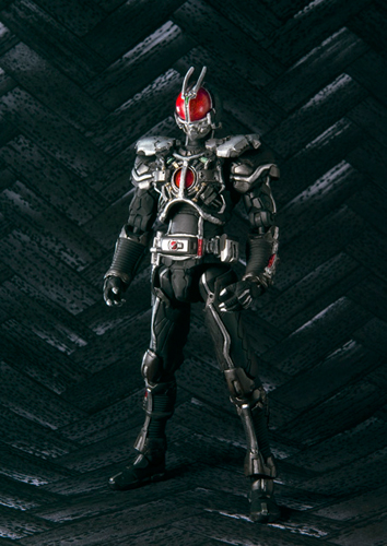 S.I.C. 極魂 仮面ライダーファイズ アクセルフォーム│株式会社BANDAI