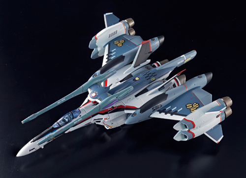 DX超合金&nbsp;VF-25F トルネードメサイアバルキリー(早乙女アルト機)