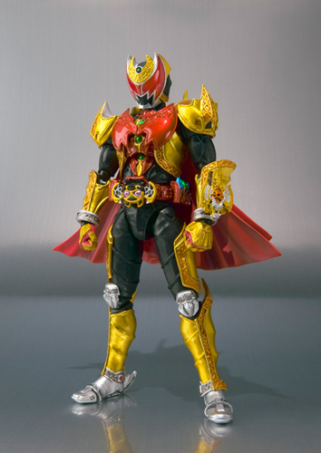 S.H.Figuarts 仮面ライダーキバエンペラーフォーム│株式会社BANDAI