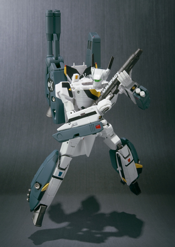 VF HI-METAL VF-1S ストライクバルキリー(ロイ・フォッカー機)│株式
