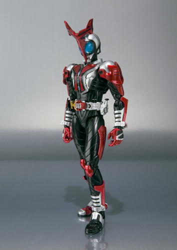 S.H.Figuarts 仮面ライダーカブトハイパーフォーム│株式会社BANDAI