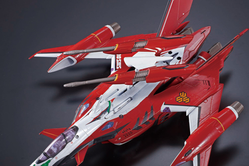 DX超合金 YF-29 デュランダルバルキリー(早乙女アルト機)