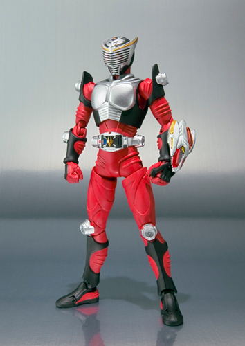 S.H.Figuarts 仮面ライダー龍騎&ドラグレッダーセット│株式会社BANDAI