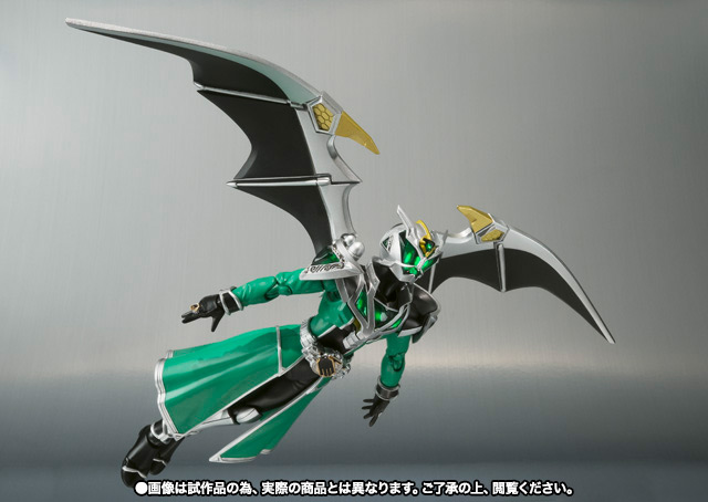 S.H.Figuarts 仮面ライダーウィザード ハリケーンドラゴン