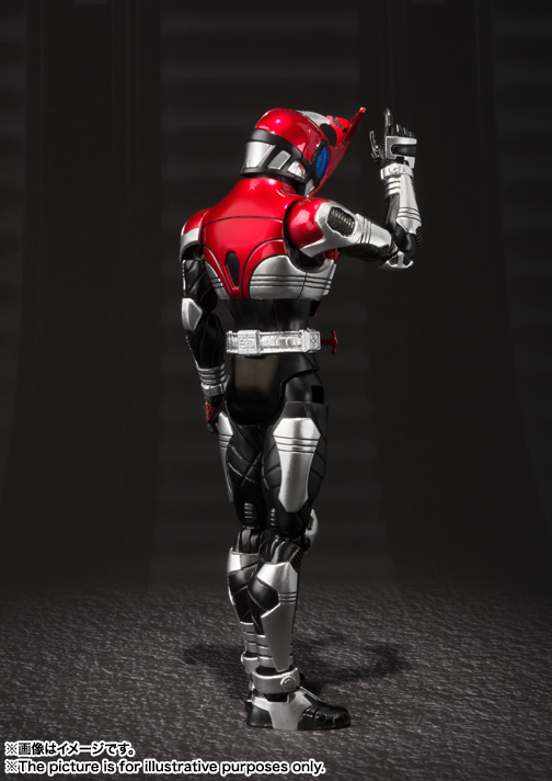 S.H.Figuarts（真骨彫製法） 仮面ライダーカブト ライダーフォーム