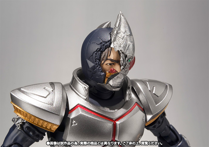 S.H.Figuarts 仮面ライダーブレイド(ブロークンヘッドVer.)