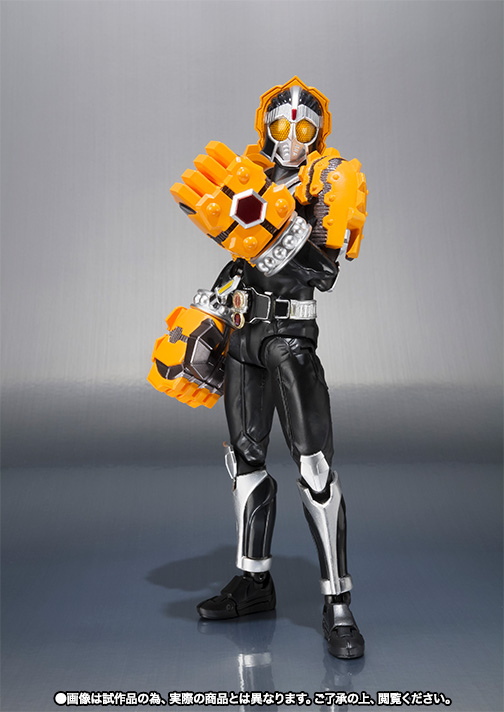 S.H.Figuarts 仮面ライダーナックル クルミアームズ