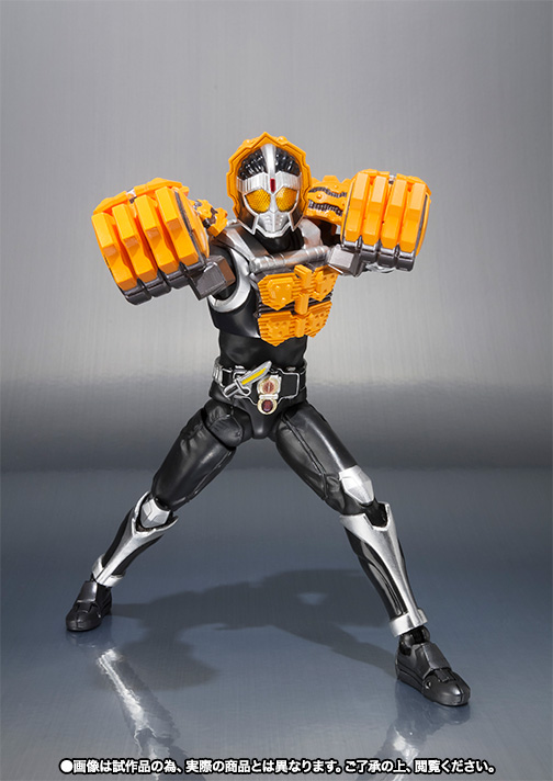 S.H.Figuarts 仮面ライダーナックル クルミアームズ