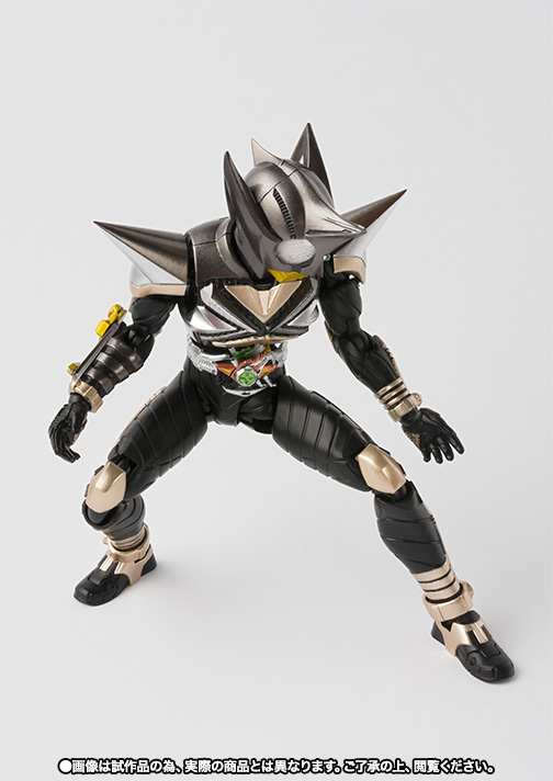 S.H.Figuarts(真骨彫製法) 仮面ライダーパンチホッパー