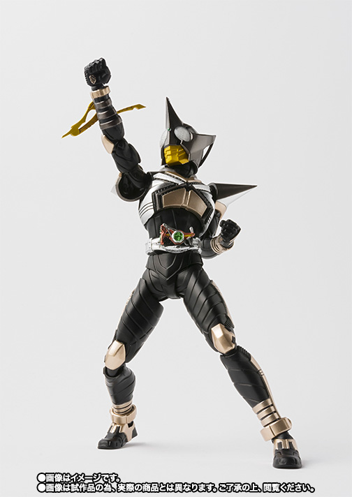 S.H.Figuarts(真骨彫製法) 仮面ライダーパンチホッパー