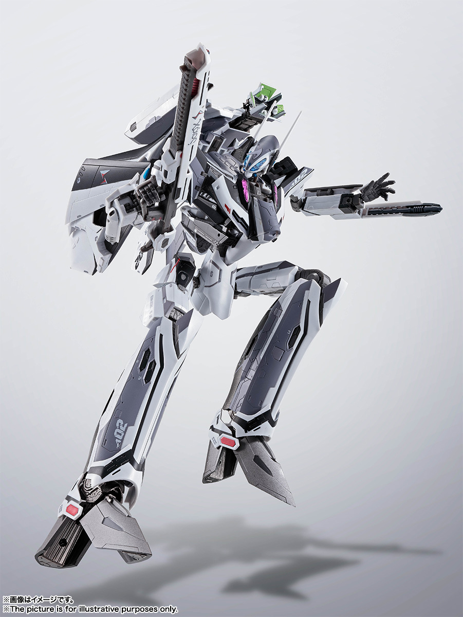 DX超合金 劇場版VF-31F ジークフリード(メッサー・イーレフェルト/ハヤテ・インメルマン搭乗機)