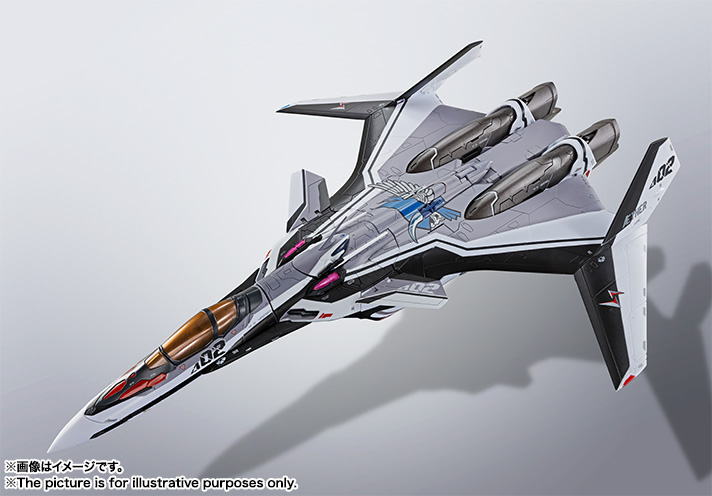 DX超合金 劇場版VF-31F ジークフリード(メッサー・イーレフェルト/ハヤテ・インメルマン搭乗機)