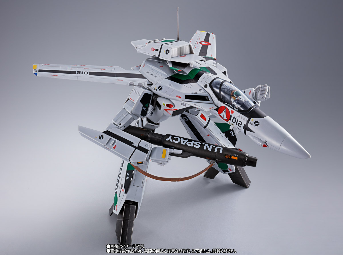 DX超合金 劇場版VF-1A バルキリー(柿崎速雄機)