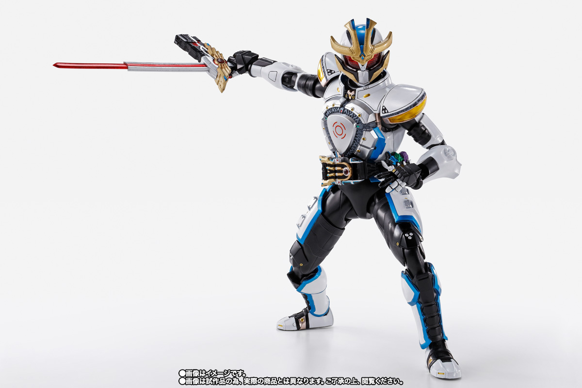S.H.Figuarts(真骨彫製法) 仮面ライダーイクサ セーブモード/バーストモード