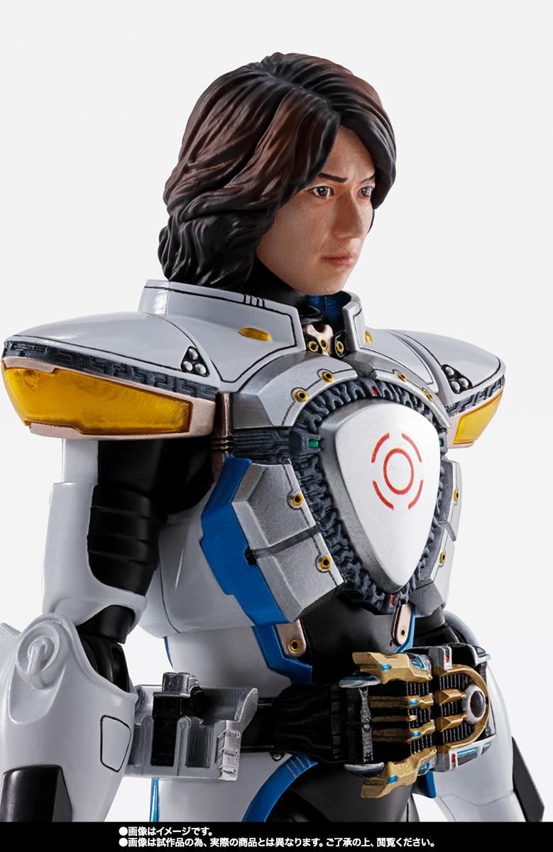 S.H.Figuarts(真骨彫製法) 仮面ライダーイクサ セーブモード/バーストモード