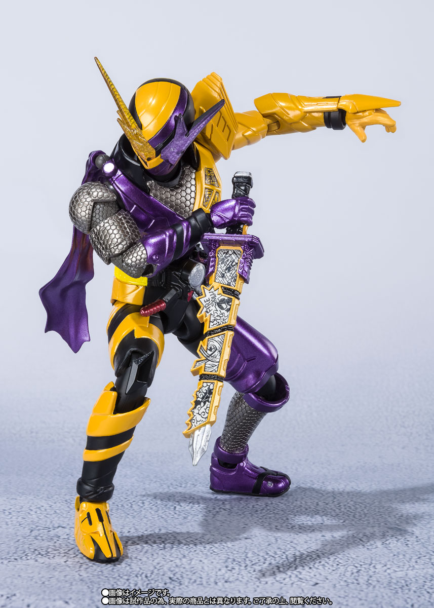 S.H.Figuarts&nbsp;仮面ライダービルド ニンニンコミックフォーム