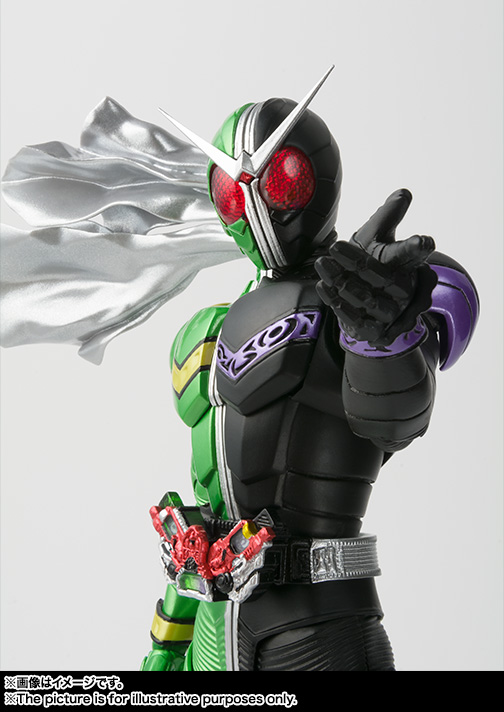 S.H.Figuarts(真骨彫製法) 仮面ライダーW サイクロンジョーカー