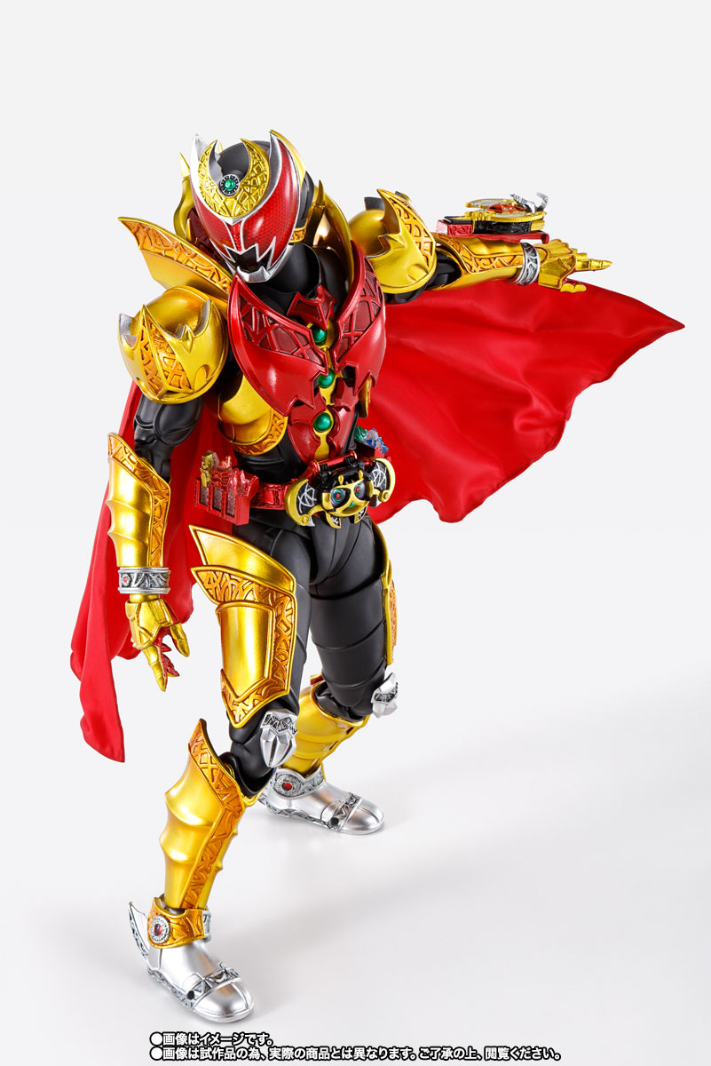 S.H.Figuarts(真骨彫製法) 仮面ライダーキバ エンペラーフォーム