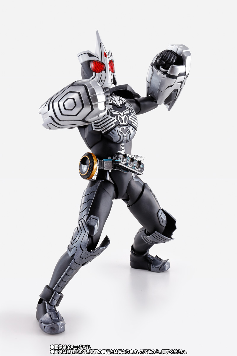 S.H.Figuarts(真骨彫製法) 仮面ライダーオーズ サゴーゾ コンボ