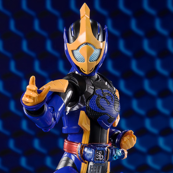 S.H.Figuarts&nbsp;仮面ライダージャンヌ コブラゲノム＆ラブコフ クジャクゲノム