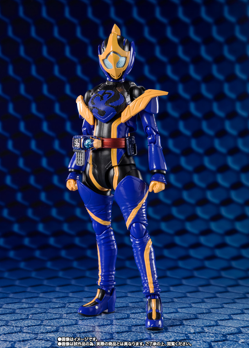 S.H.Figuarts 仮面ライダージャンヌ コブラゲノム&ラブコフ クジャクゲノム