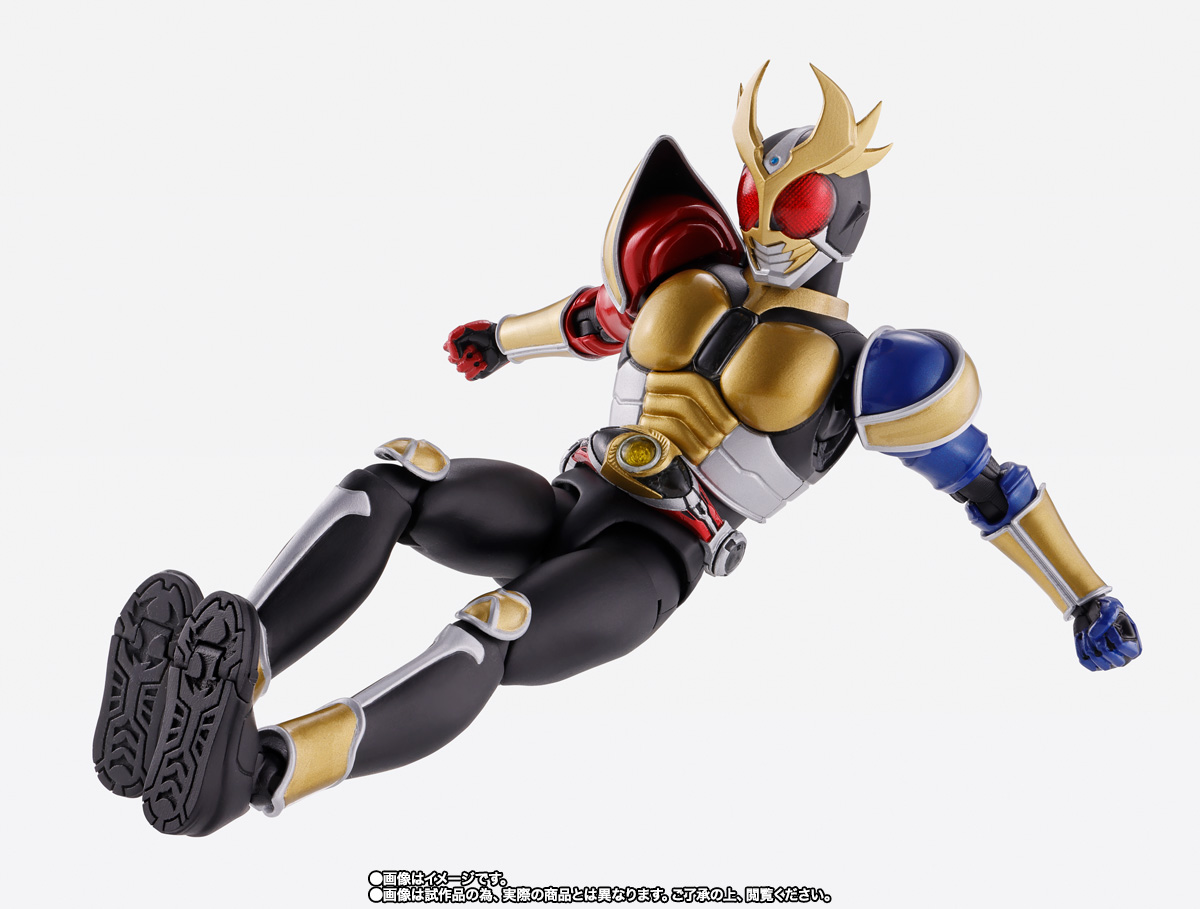 S.H.Figuarts(真骨彫製法) 仮面ライダーアギト トリニティフォーム
