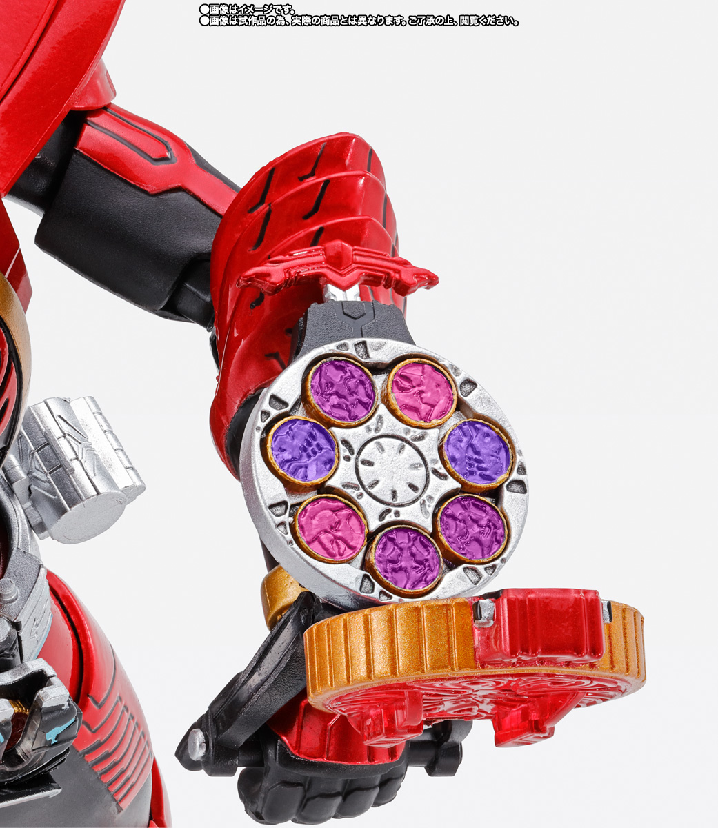 S.H.Figuarts(真骨彫製法) 仮面ライダーオーズ タジャドルコンボ(最終回Ver.)