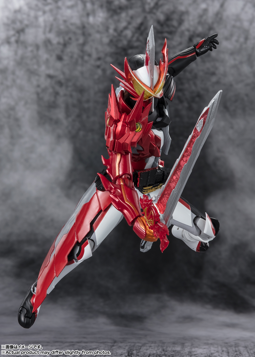 S.H.Figuarts 仮面ライダーセイバー ブレイブドラゴン ‑Metallic Color