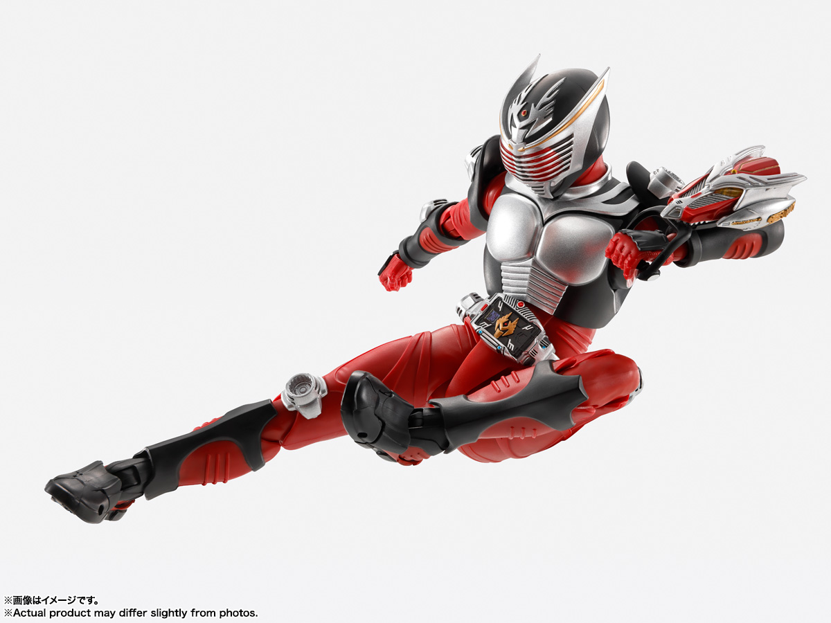 S.H.Figuarts(真骨彫製法) 仮面ライダー龍騎