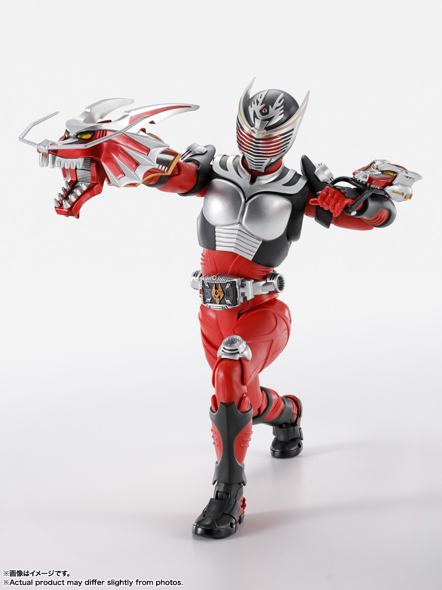 S.H.Figuarts(真骨彫製法) 仮面ライダー龍騎