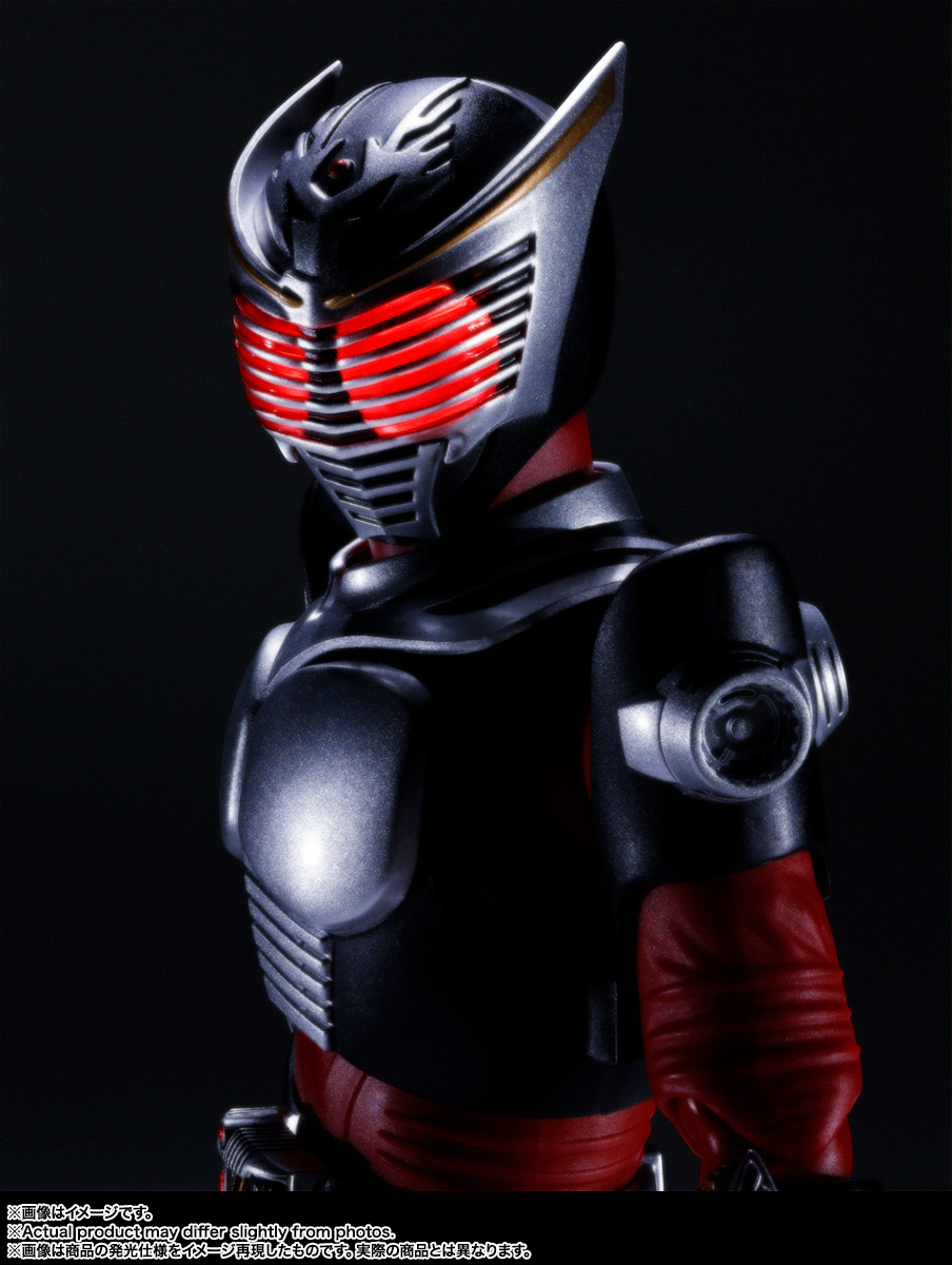 S.H.Figuarts(真骨彫製法) 仮面ライダー龍騎