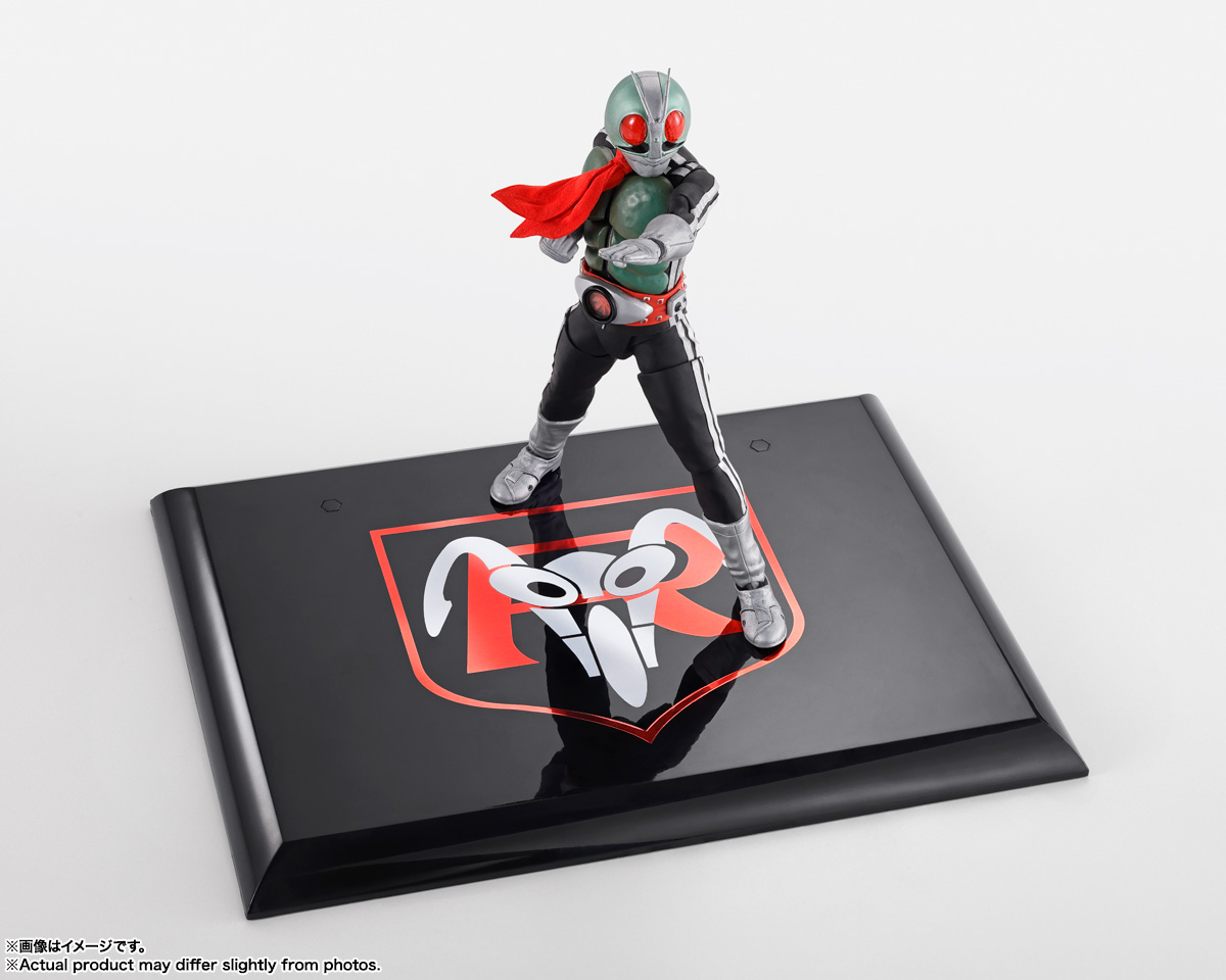 S.H.Figuarts(真骨彫製法) 仮面ライダー新1号 栄光の昭和ライダーエディション(初回限定台座付属)