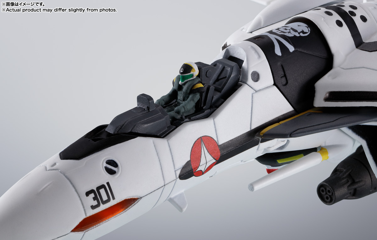 HI-METAL R VF-0Sフェニックス(ロイ・フォッカー機) + QF-2200D-B ゴースト