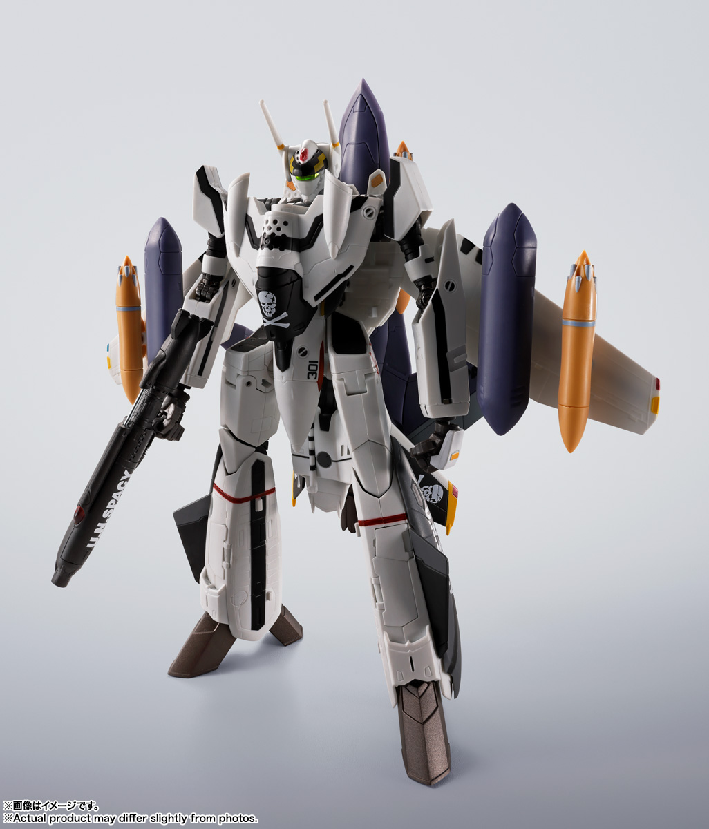 HI-METAL R VF-0Sフェニックス(ロイ・フォッカー機) + QF-2200D-B ゴースト