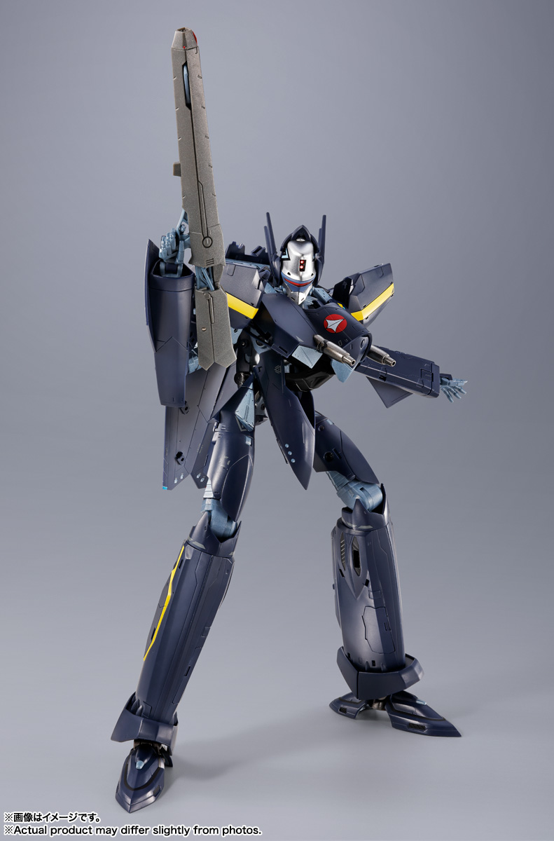 DX超合金&nbsp;VF-17S ナイトメアステルスバルキリー（ガムリン木崎機）