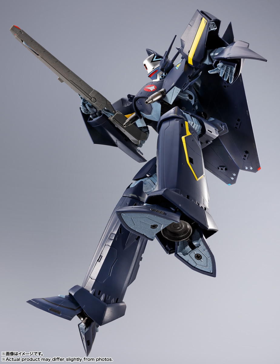 DX超合金&nbsp;VF-17S ナイトメアステルスバルキリー（ガムリン木崎機）