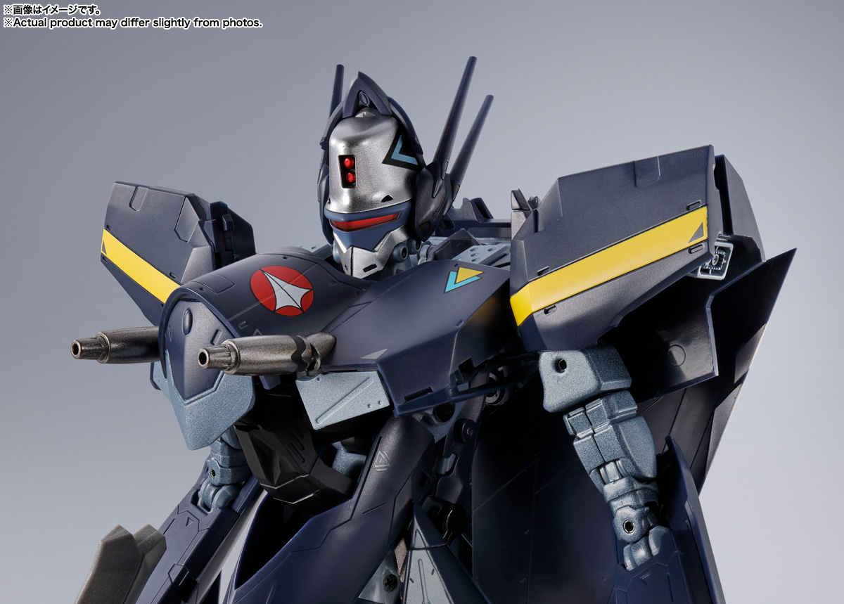 DX超合金&nbsp;VF-17S ナイトメアステルスバルキリー（ガムリン木崎機）