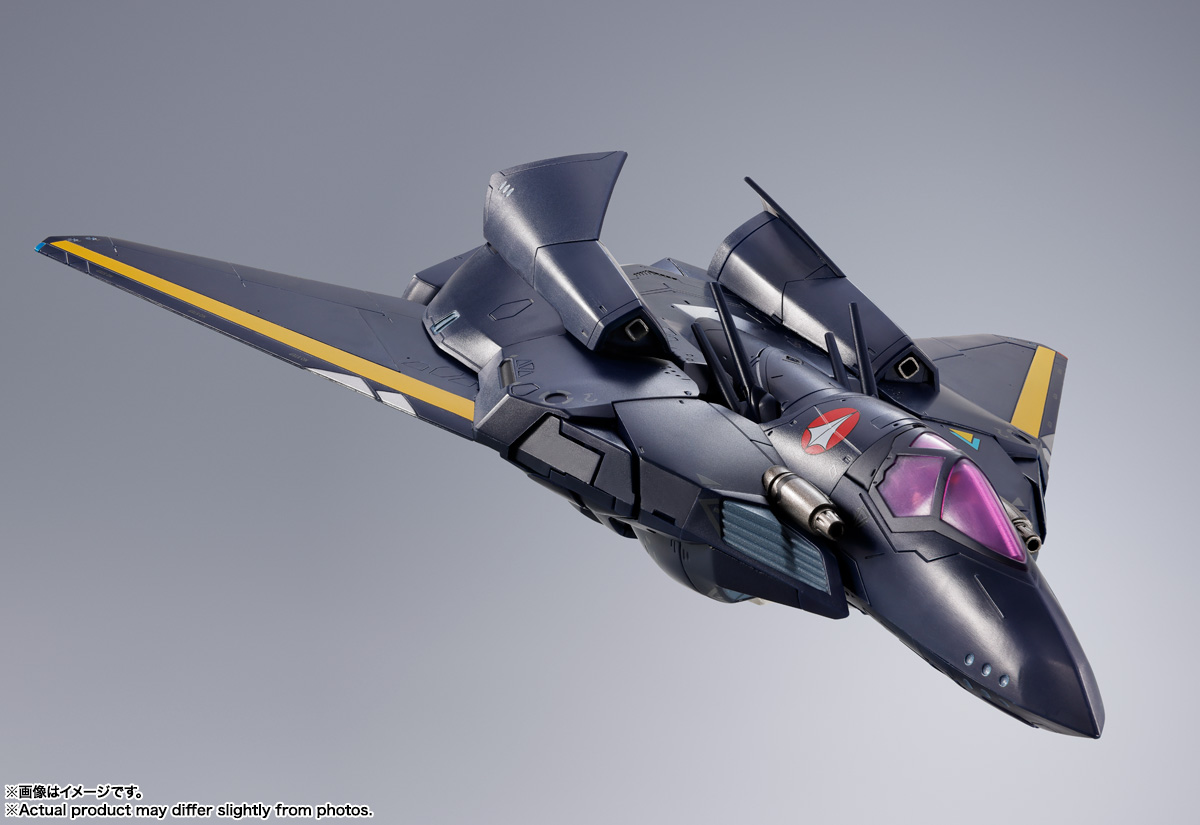 DX超合金&nbsp;VF-17S ナイトメアステルスバルキリー（ガムリン木崎機）