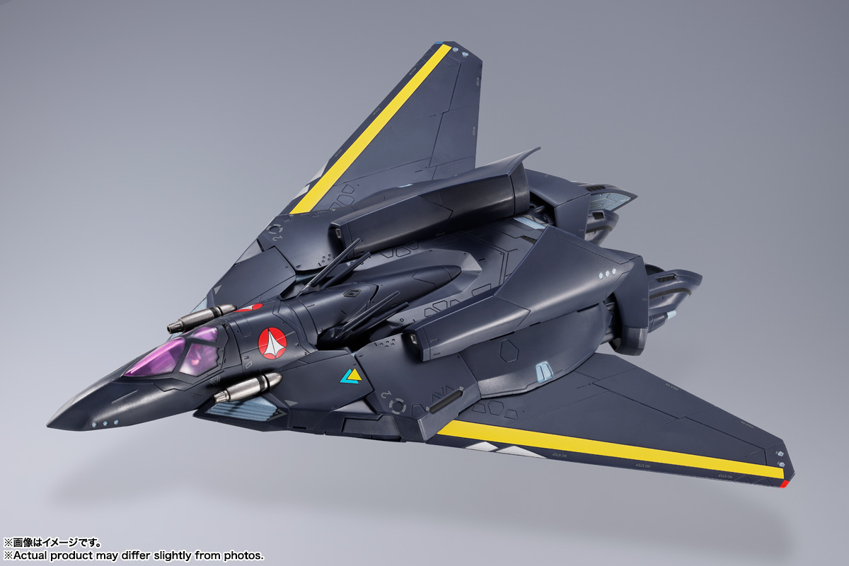 DX超合金&nbsp;VF-17S ナイトメアステルスバルキリー（ガムリン木崎機）